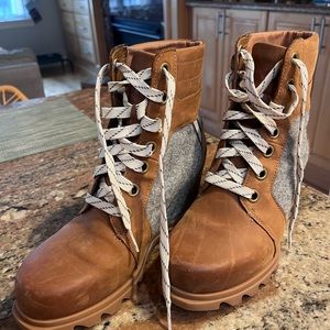 Sorel Joan of Arctic Brown/Grey Wedge Boots